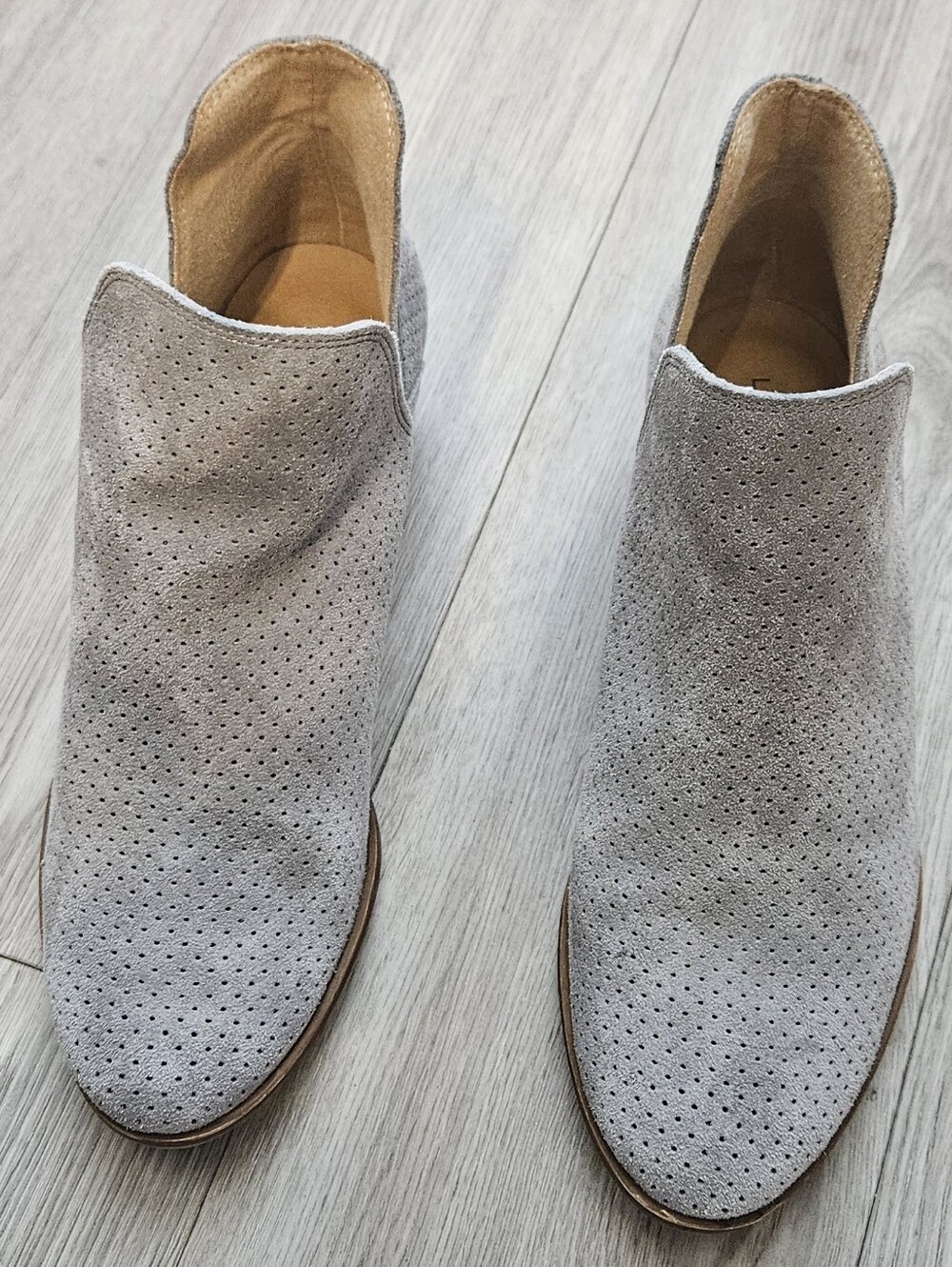 Lucky Brand Perforated Suede Ankle Booties in Light Gray
